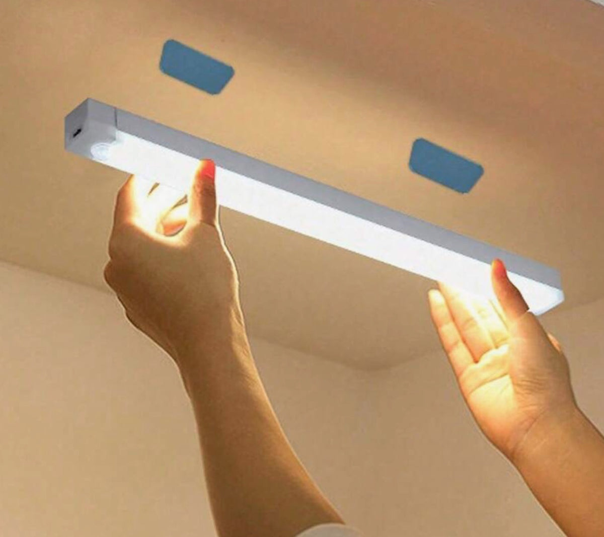 Luz LED con Sensor de Movimiento Recargable