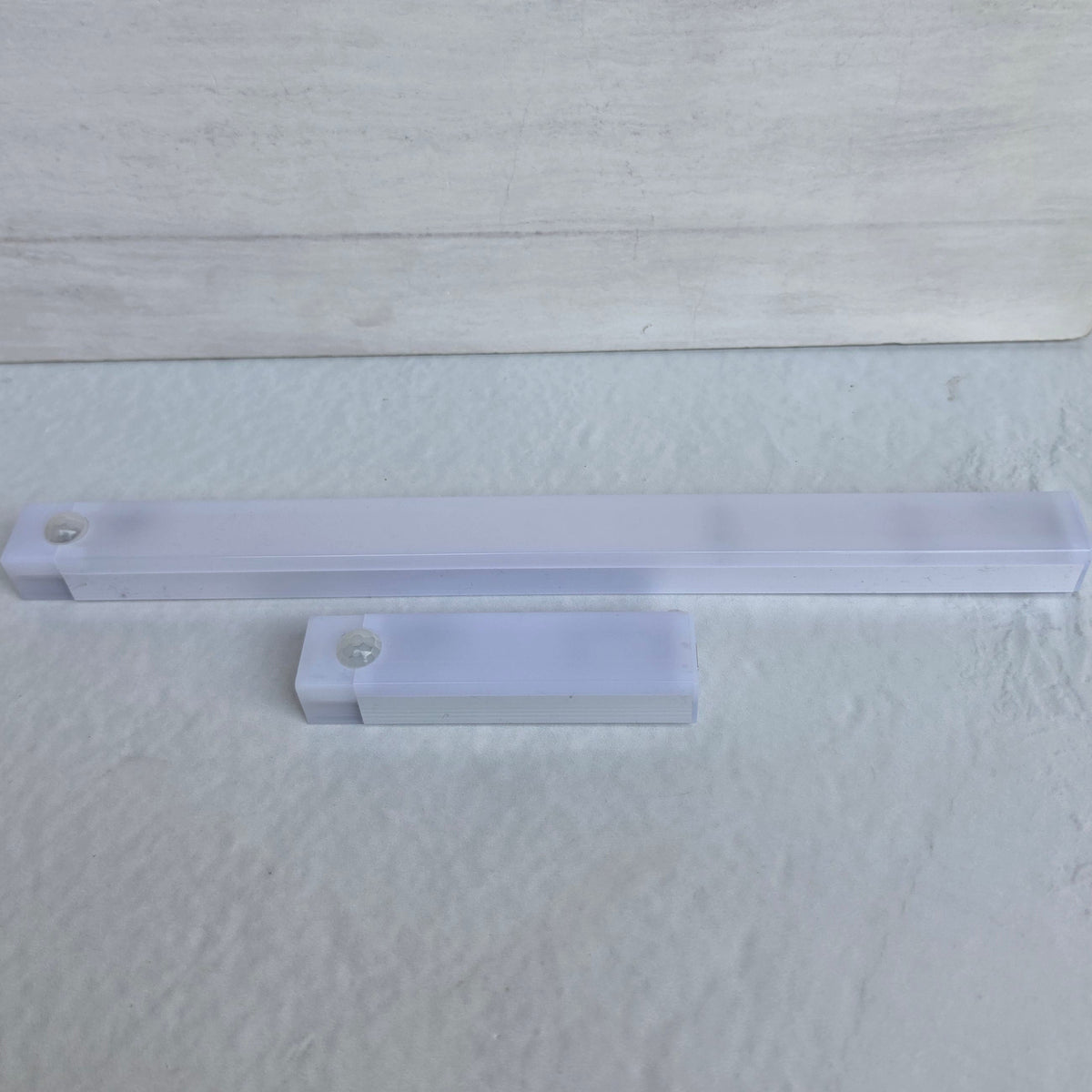 Luz LED con Sensor de Movimiento Recargable